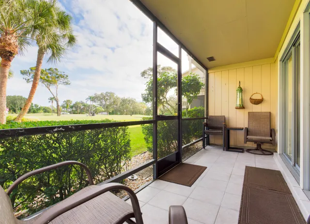 $299,000 | 18419 Southeast Wood Haven Lane, Unit A, Jupiter, FL 33469