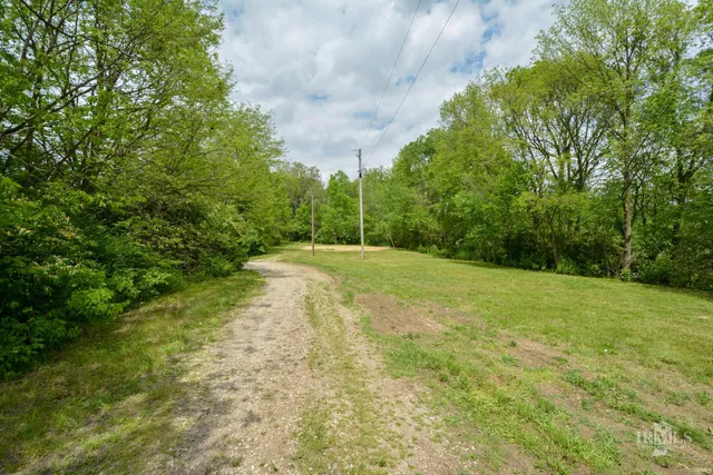 $124,900 | 2510 South Whitney Road, Selma, IN 47383