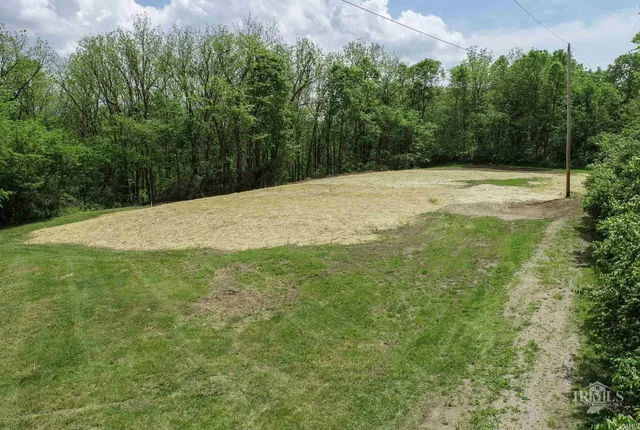 $124,900 | 2510 South Whitney Road, Selma, IN 47383