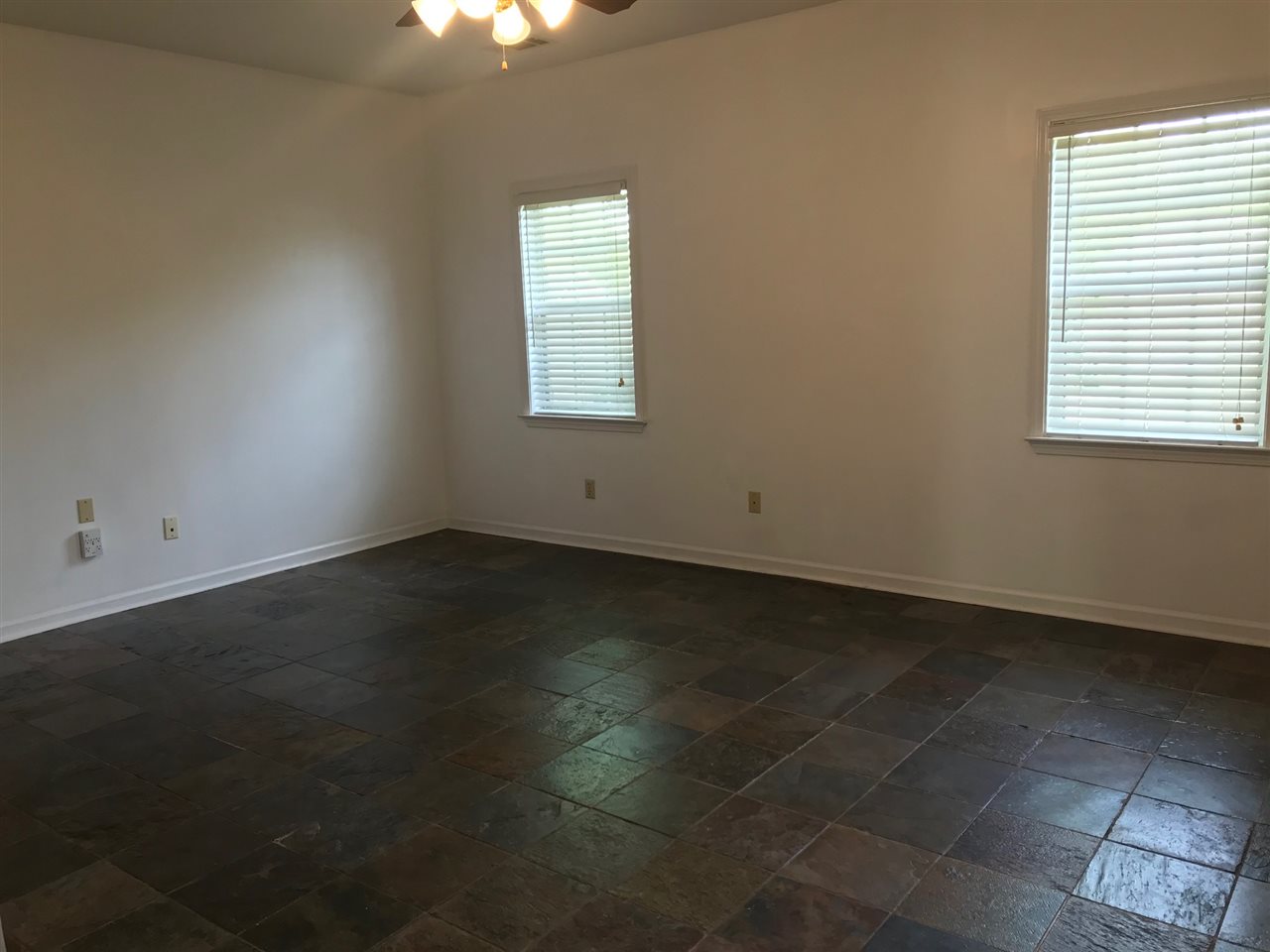 274 Ridgeway Lane Millington, TN 38053 - Photo 11 of 25 Gallery Image 11