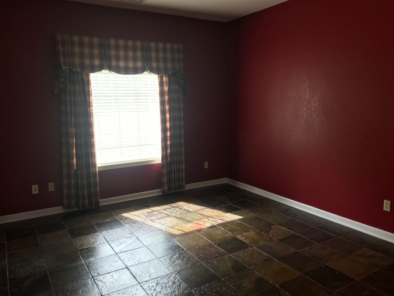 274 Ridgeway Lane Millington, TN 38053 - Photo 10 of 25 Gallery Image 10