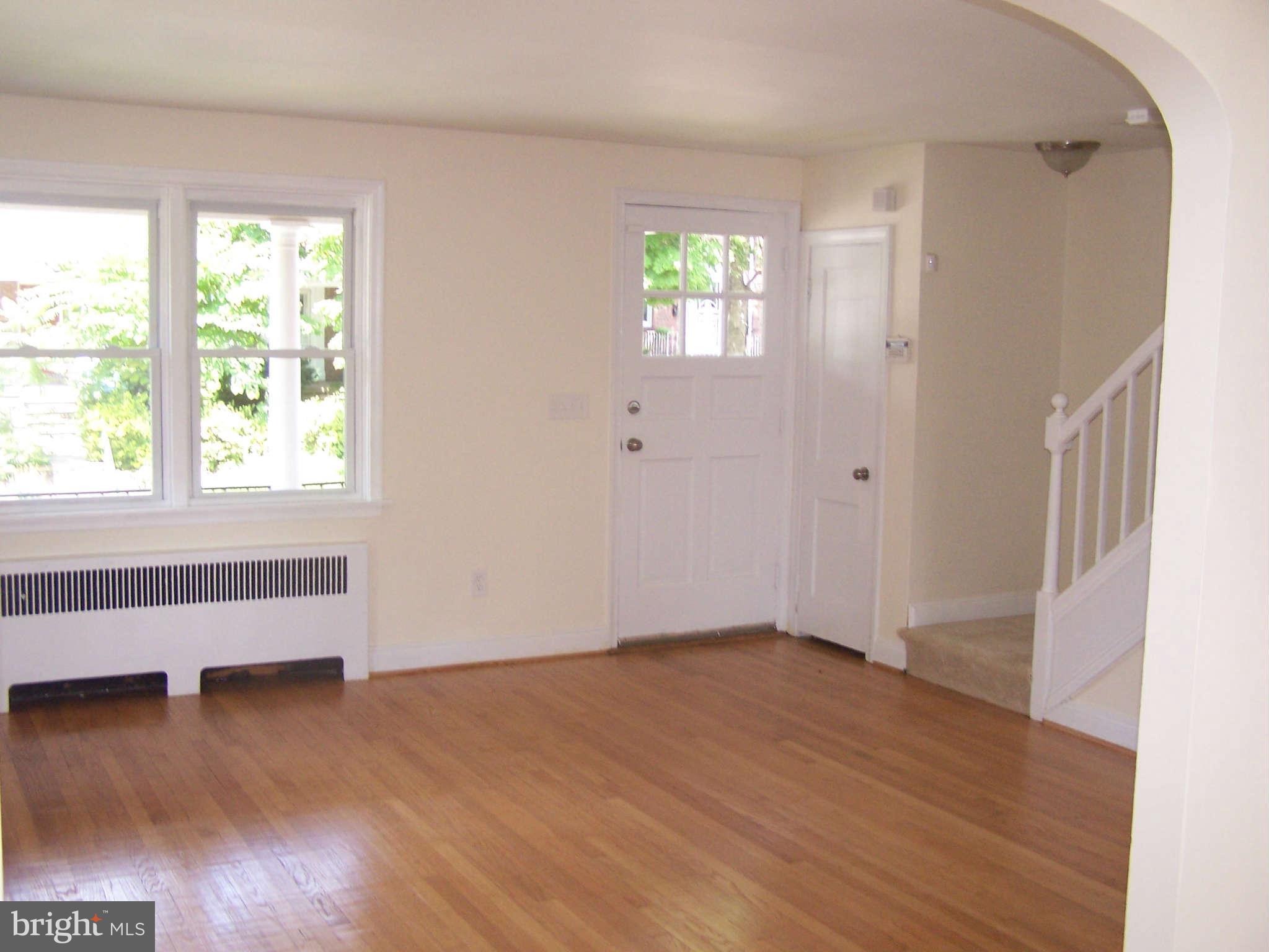 3801 Yolando Road Baltimore, MD 21218 - Photo 3 of 12 Living Room