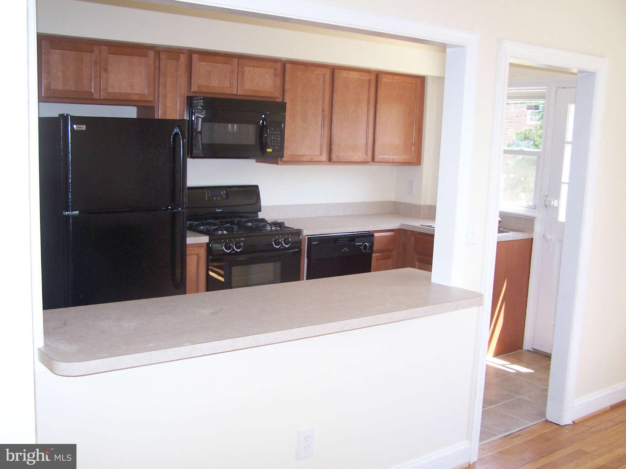 3801 Yolando Road Baltimore, MD 21218 - Photo 5 of 12 passthru
