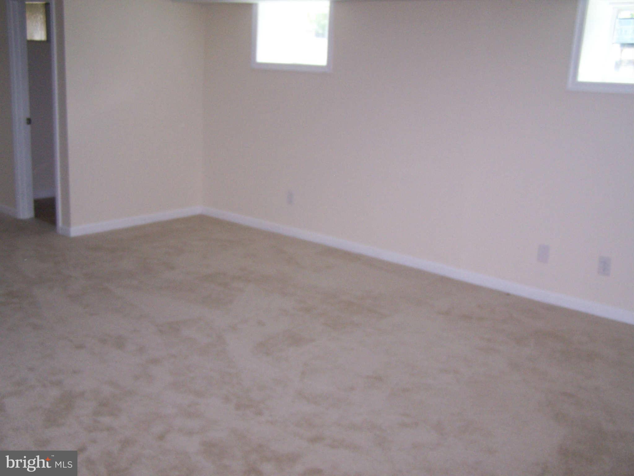 3801 Yolando Road Baltimore, MD 21218 - Photo 7 of 12 Family Room