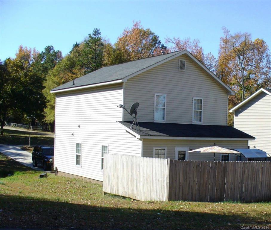 3067 Starnes Road Charlotte, NC 28214 - Photo 3 of 24
