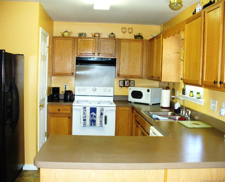 3067 Starnes Road Charlotte, NC 28214 - Photo 6 of 24