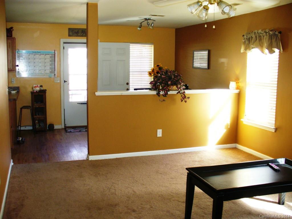 3067 Starnes Road Charlotte, NC 28214 - Photo 10 of 24