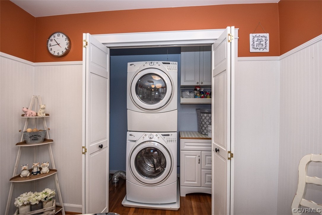 4648 Brookridge Road Chesterfield, VA 23832 - Photo 25 of 50 a view of washer and dryer in a utility room