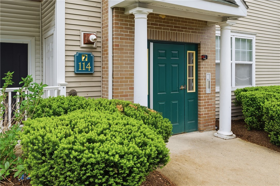 114 Mill Street, Unit 303 Woonsocket, RI 02895 - Photo 2 of 37