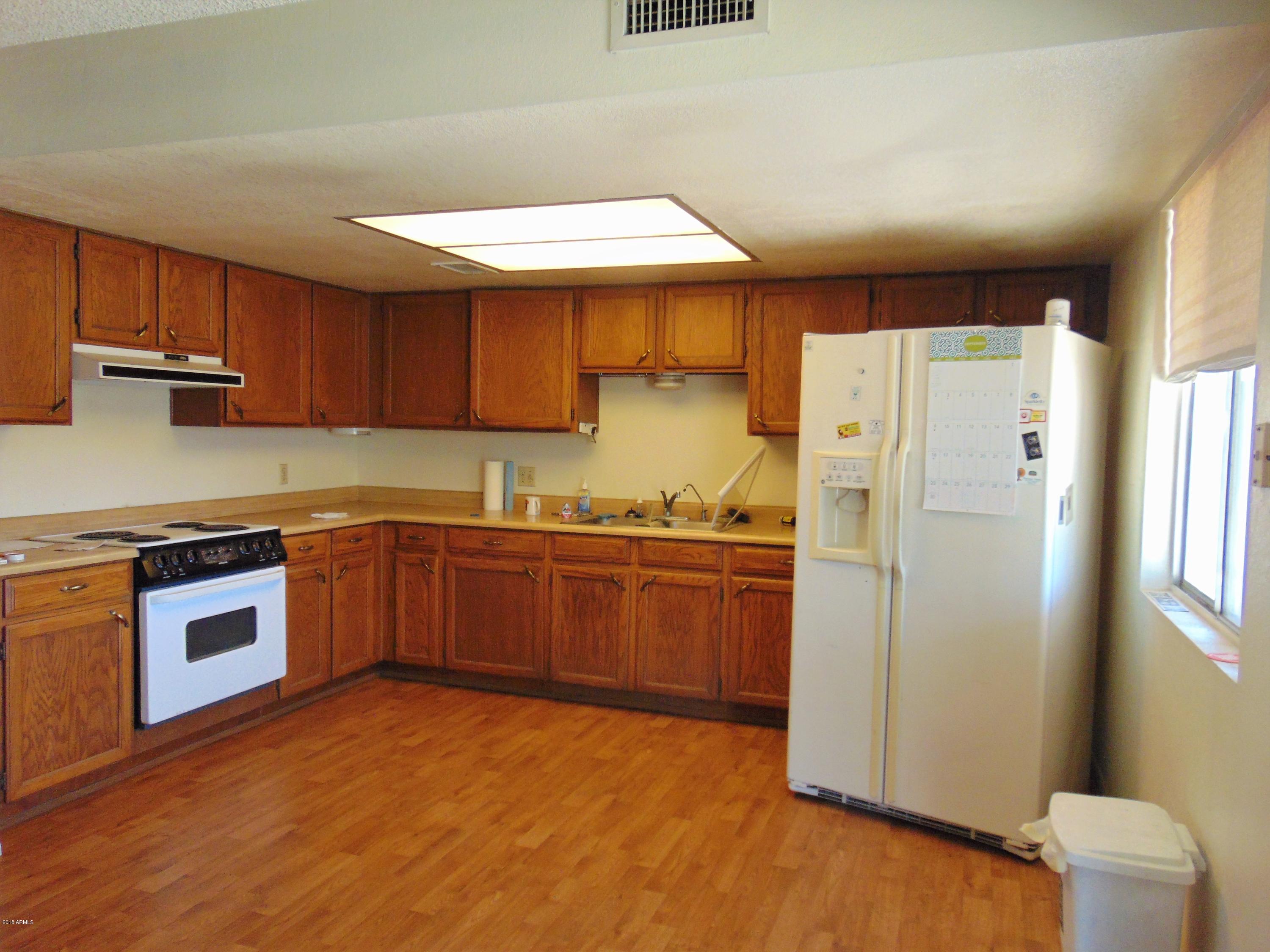 7732 West Cheery Lynn Road Phoenix, AZ 85033 - Photo 20 of 54 7732 W Cheery Lynn Rd (14)