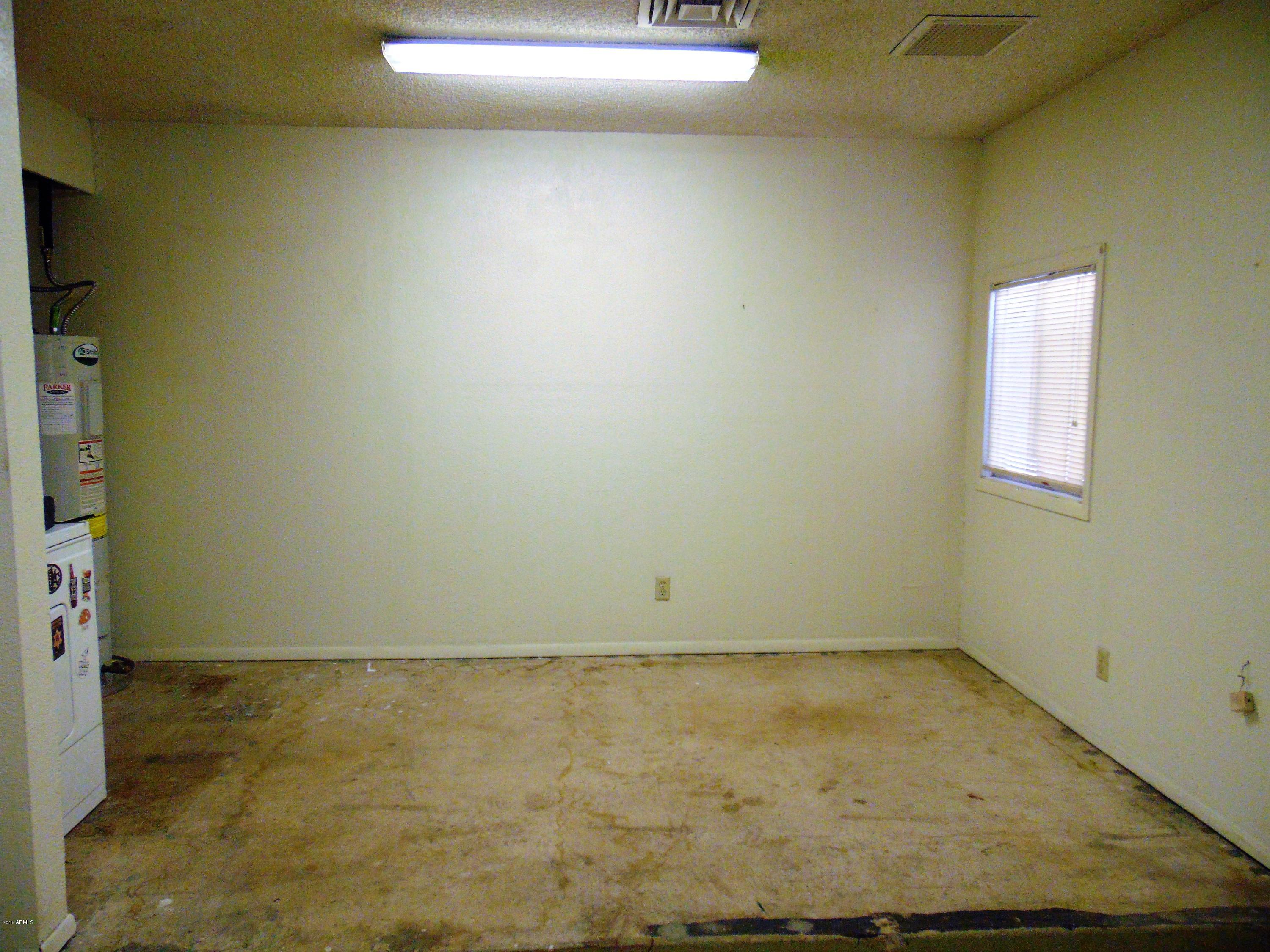 7732 West Cheery Lynn Road Phoenix, AZ 85033 - Photo 26 of 54 7732 W Cheery Lynn Rd (21)