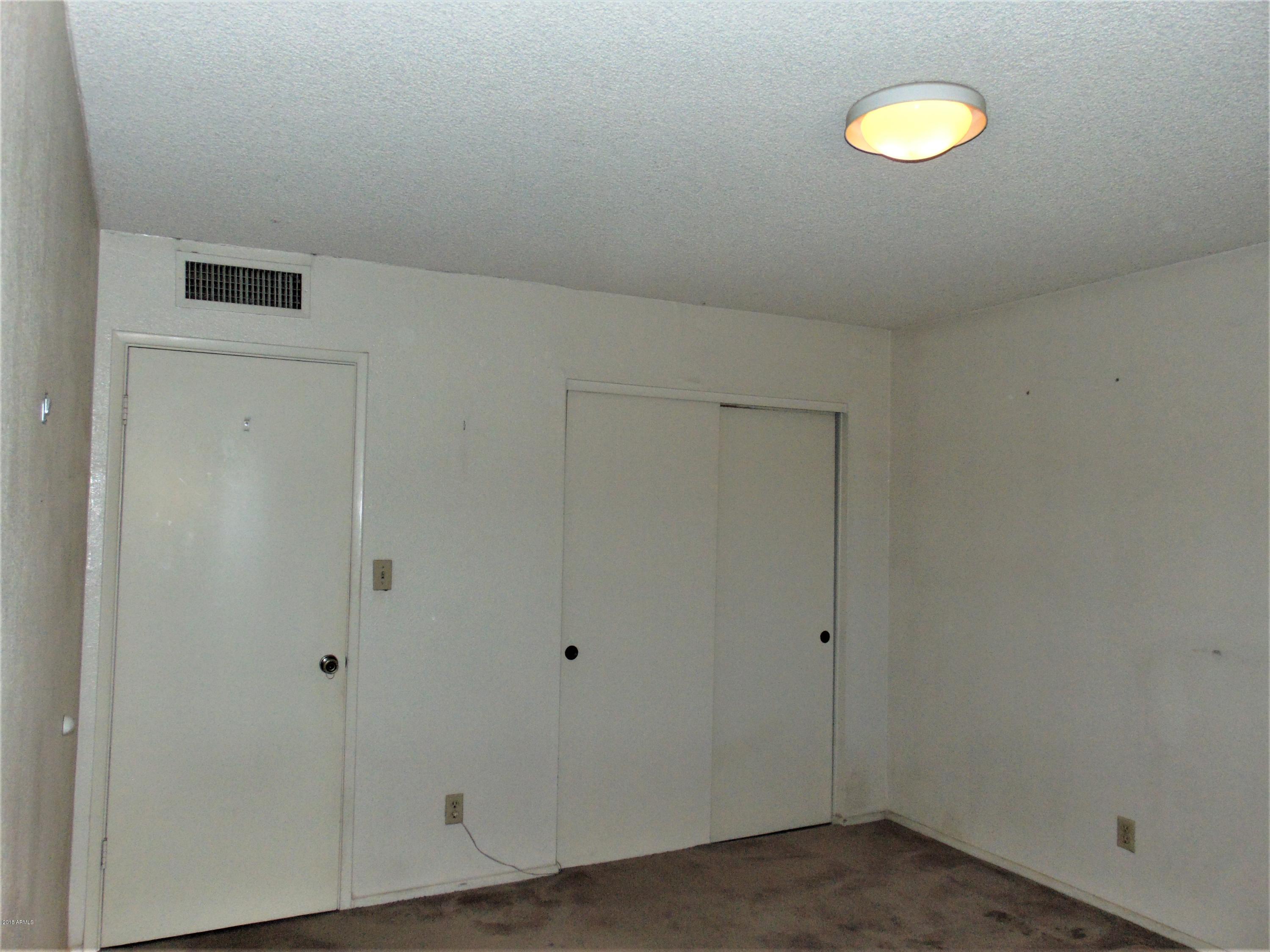 7732 West Cheery Lynn Road Phoenix, AZ 85033 - Photo 35 of 54 7732 W Cheery Lynn Rd (31)