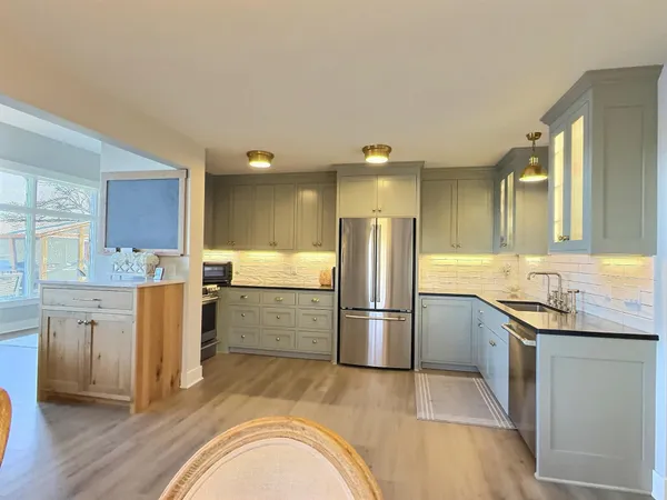 $825,000 | 2906 Donnelly Drive Northwest, Buffalo, MN 55313