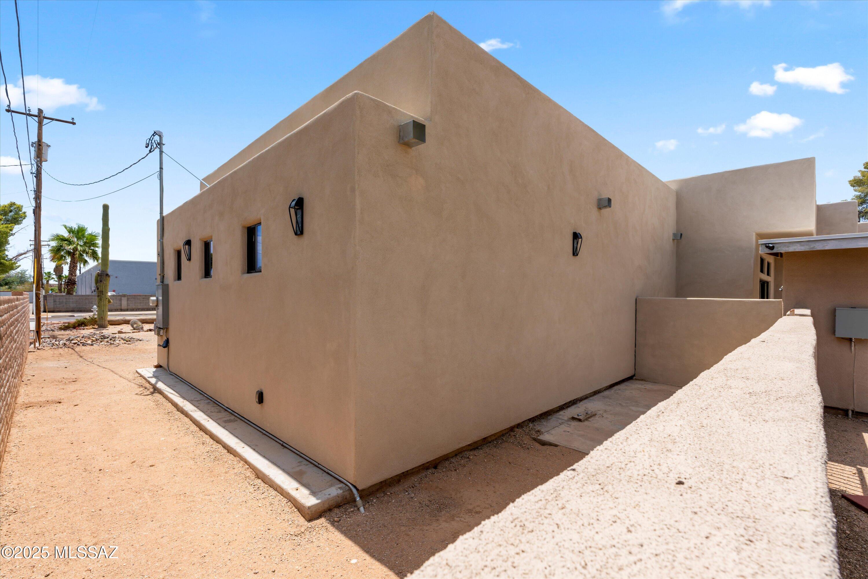 1915 East Lind Road Tucson, AZ 85719 - Photo 35 of 39