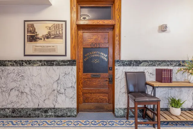 $209,900 | 105 Washington Avenue, Unit 1, Oshkosh, WI 54901