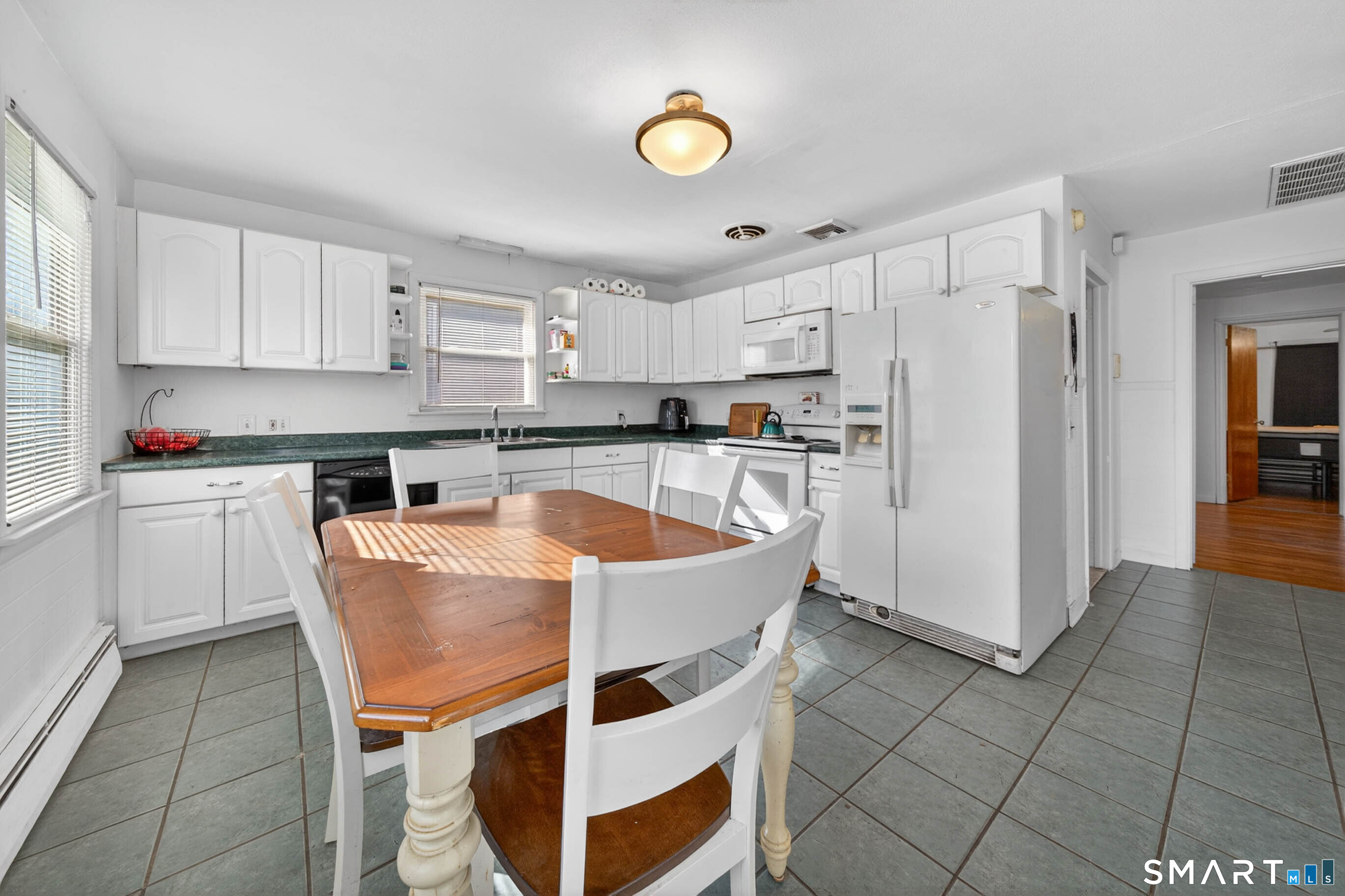 30 Grafton Road Hamden, CT 06517 - Photo 6 of 18