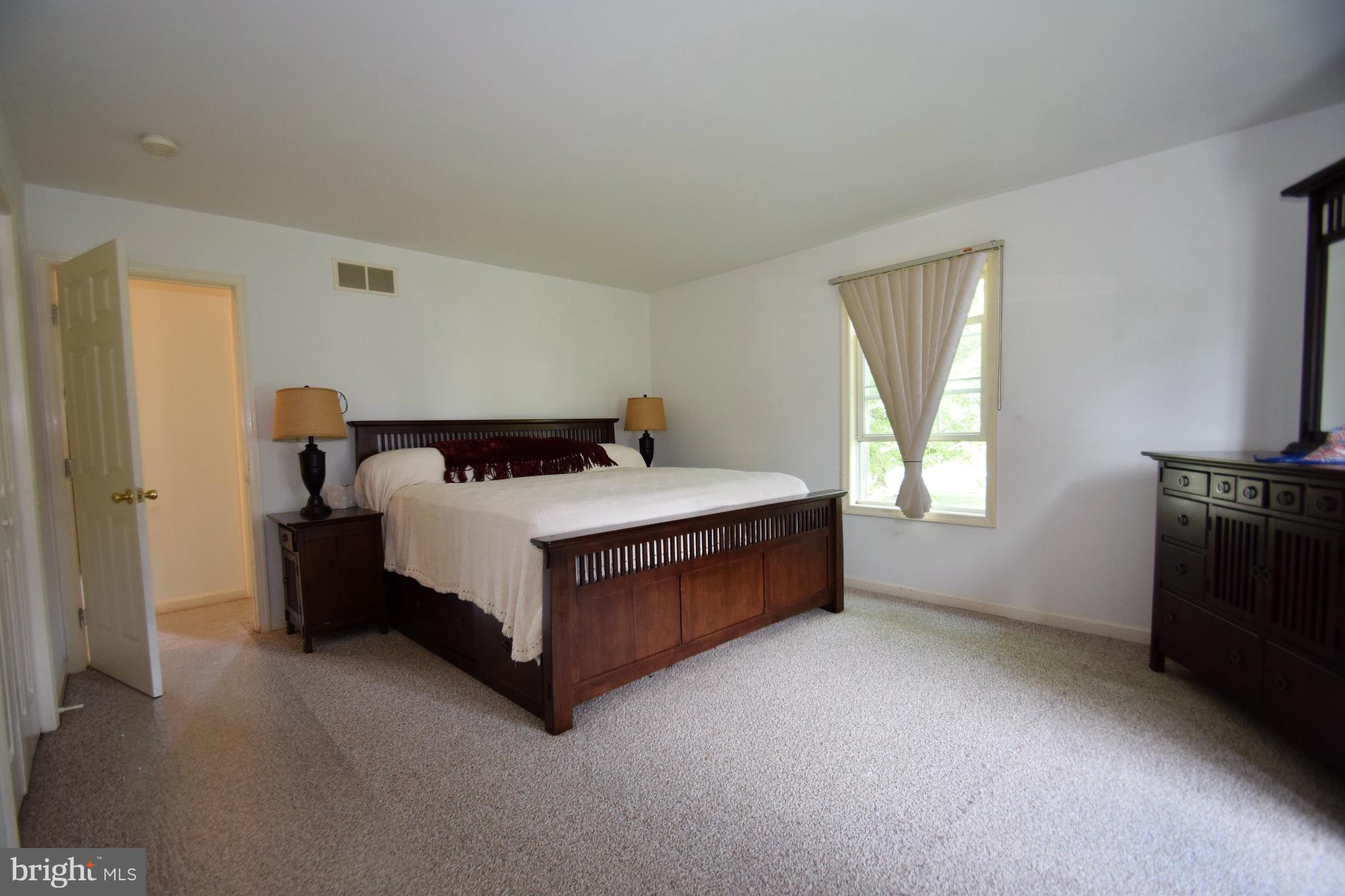 17 Croyden Road Newark, DE 19702 - Photo 11 of 30 Master bedroom