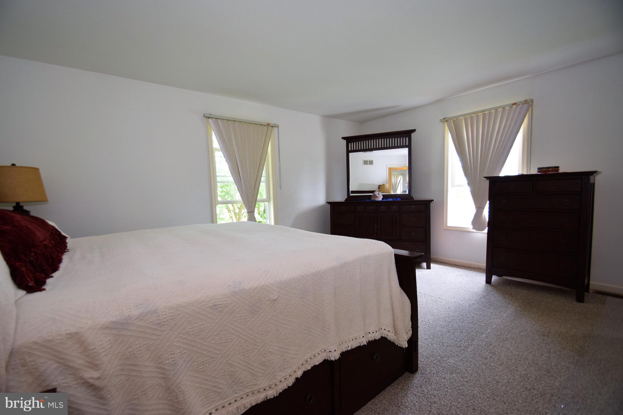 17 Croyden Road Newark, DE 19702 - Photo 13 of 30 Master bedroom