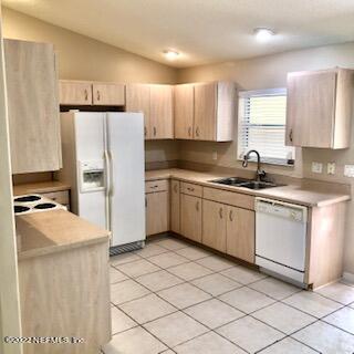 34 Raintree Place, Unit A Palm Coast, FL 32164 - Photo 3 of 18 IMG_1009