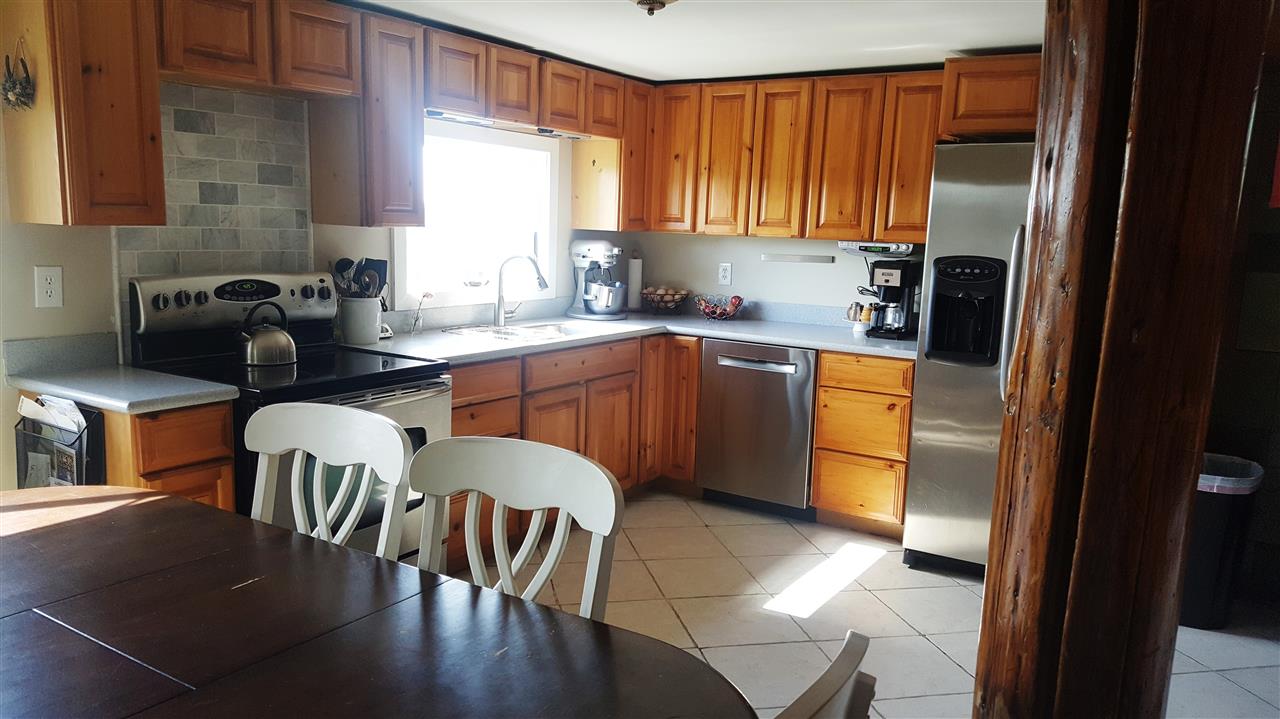 379 Hilltop Road Littleton, NH 03561 - Photo 6 of 22
