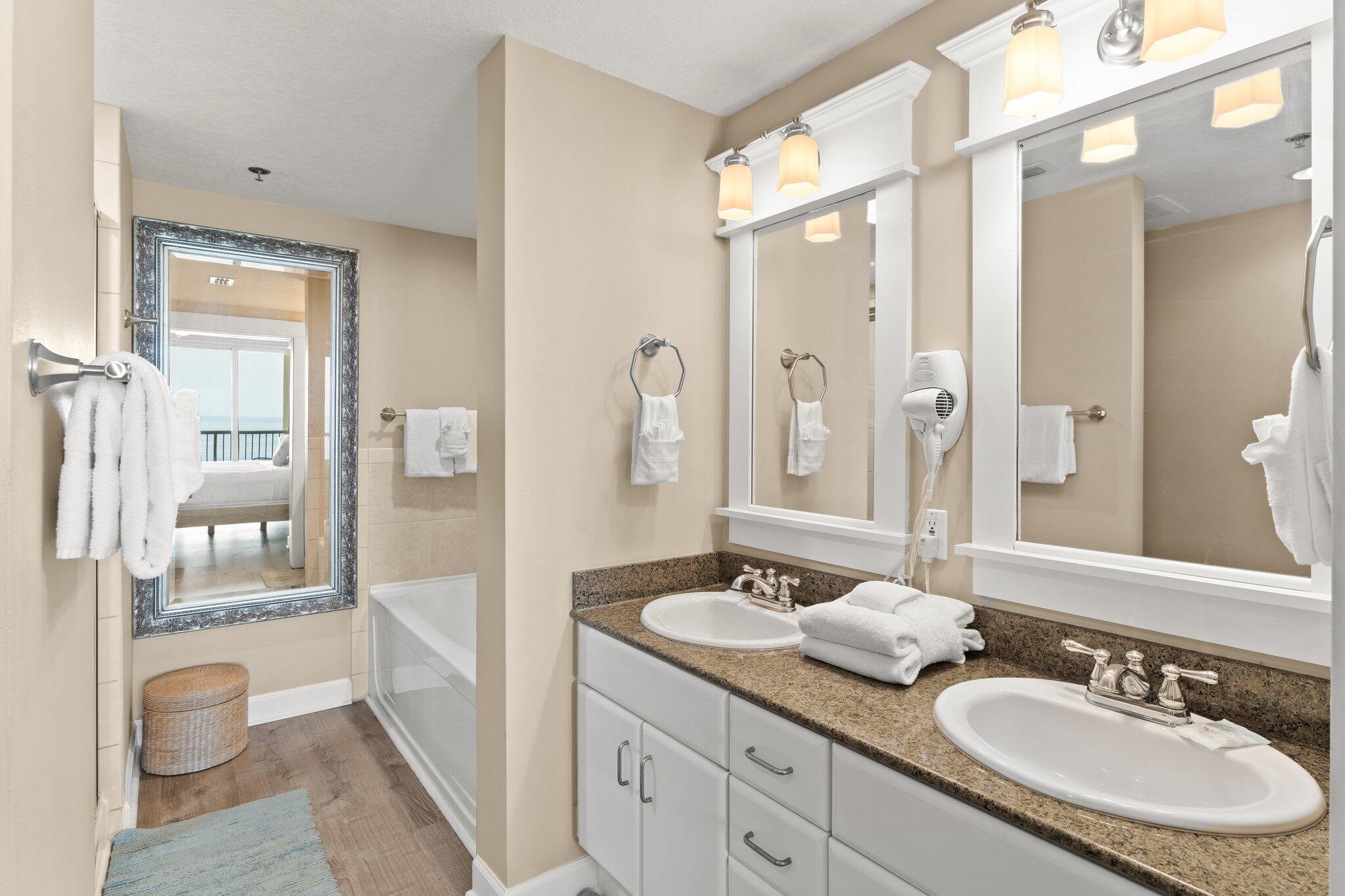 11800 Front Beach Road, Unit 1301 Panama City Beach, FL 32407 - Photo 14 of 41 Master Bath