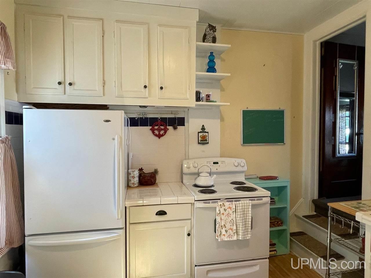 314 South 3rd Street Escanaba, MI 49829 - Photo 17 of 30