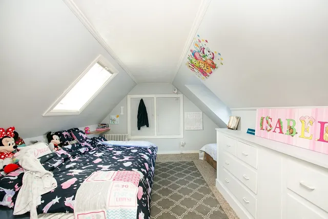 $824,900 | 1994 East Main Road, Portsmouth, RI 02871