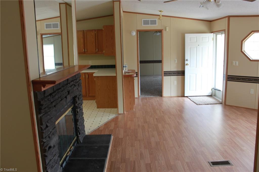 1235 Murray Road Elkin, NC 28621 - Photo 8 of 15 Gallery Image 8