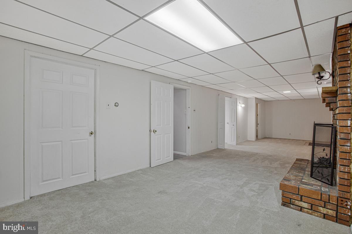 454 Manor Road Arnold, MD 21012 - Photo 21 of 36 Family Room