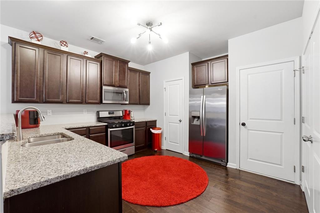 697 Rockingham Drive Lithia Springs, GA 30122 - Photo 11 of 34 Gallery Image 11
