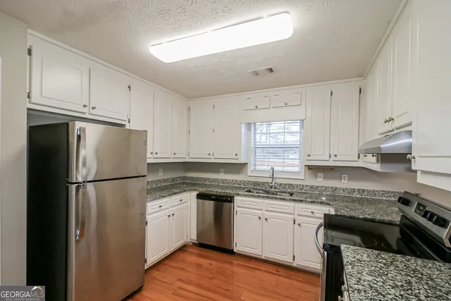 $349,700 | 4925 Watson Mill Court, Loganville, GA 30052