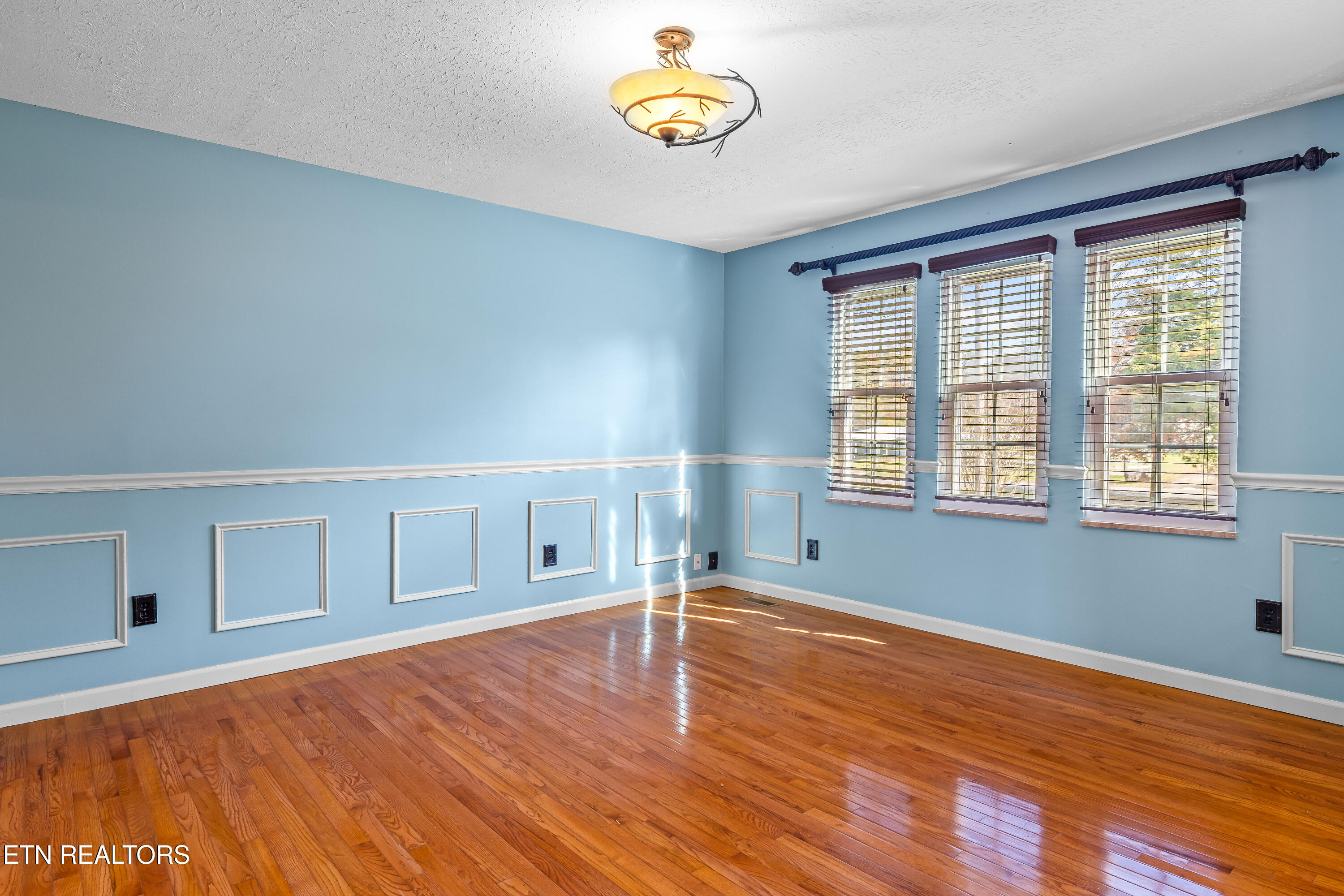 401 Cash Road Knoxville, TN 37924 - Photo 4 of 45 401CashRd-32