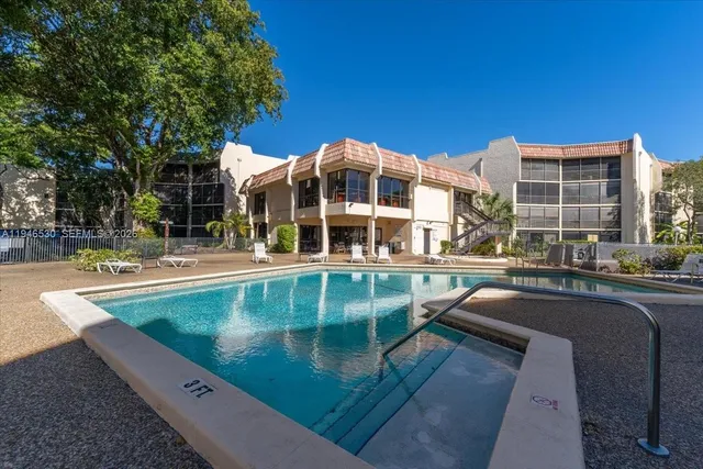 $169,900 | 6855 West Broward Boulevard, Unit 409, Plantation, FL 33317