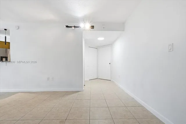 $169,900 | 6855 West Broward Boulevard, Unit 409, Plantation, FL 33317