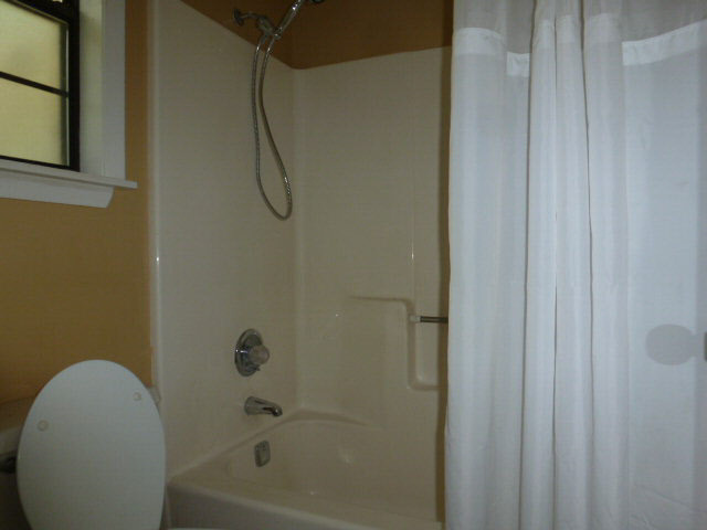 7640 Lake Road Bay Minette, AL 36507 - Photo 11 of 21 MASTER BATH