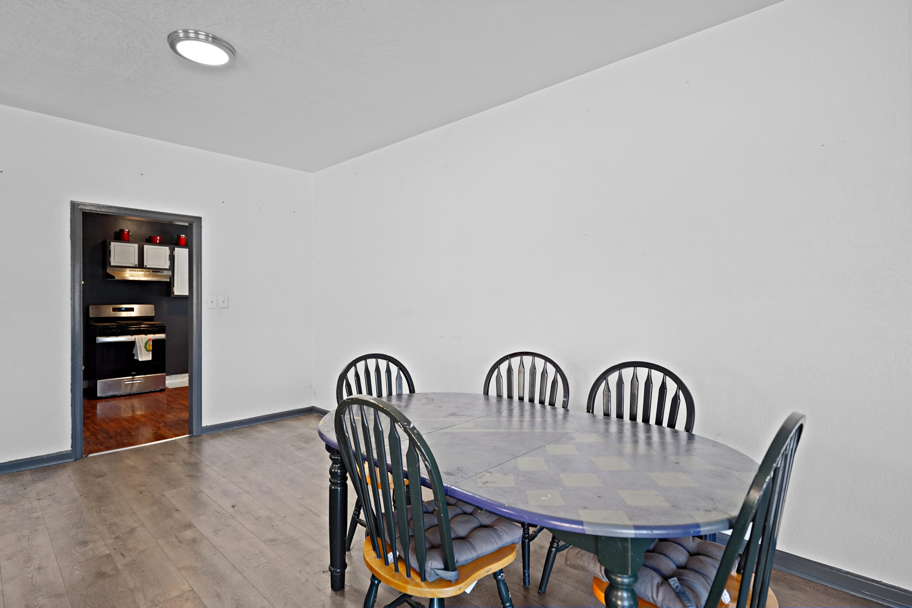 3806 Washington Avenue Racine, WI 53405 - Photo 5 of 35 5