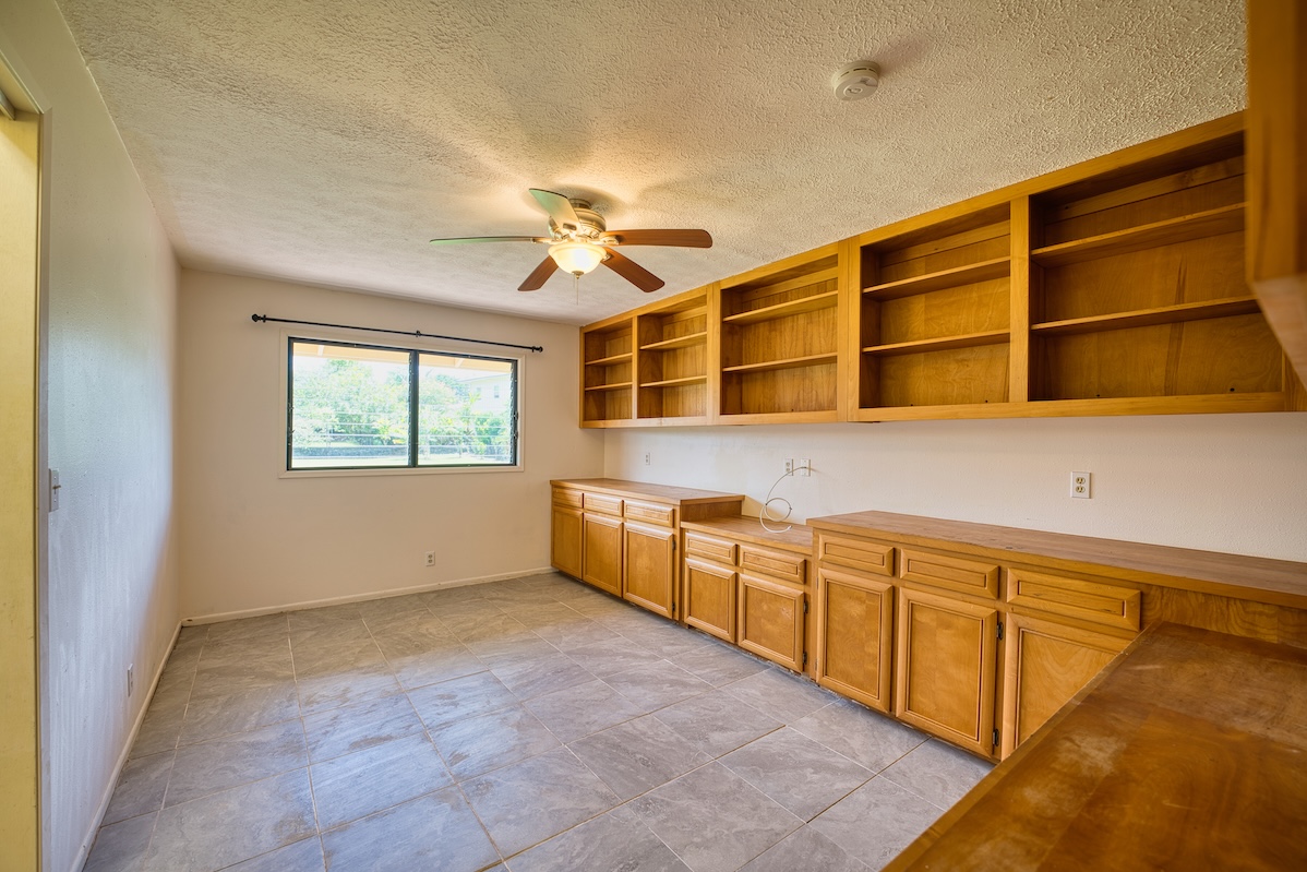 708 Kukuau Street Hilo, HI 96720 - Photo 12 of 18 a view of an empty room with a window