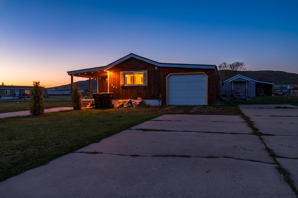 3079 Yellow Creek Road Evanston, WY 82930 - Photo 16 of 20