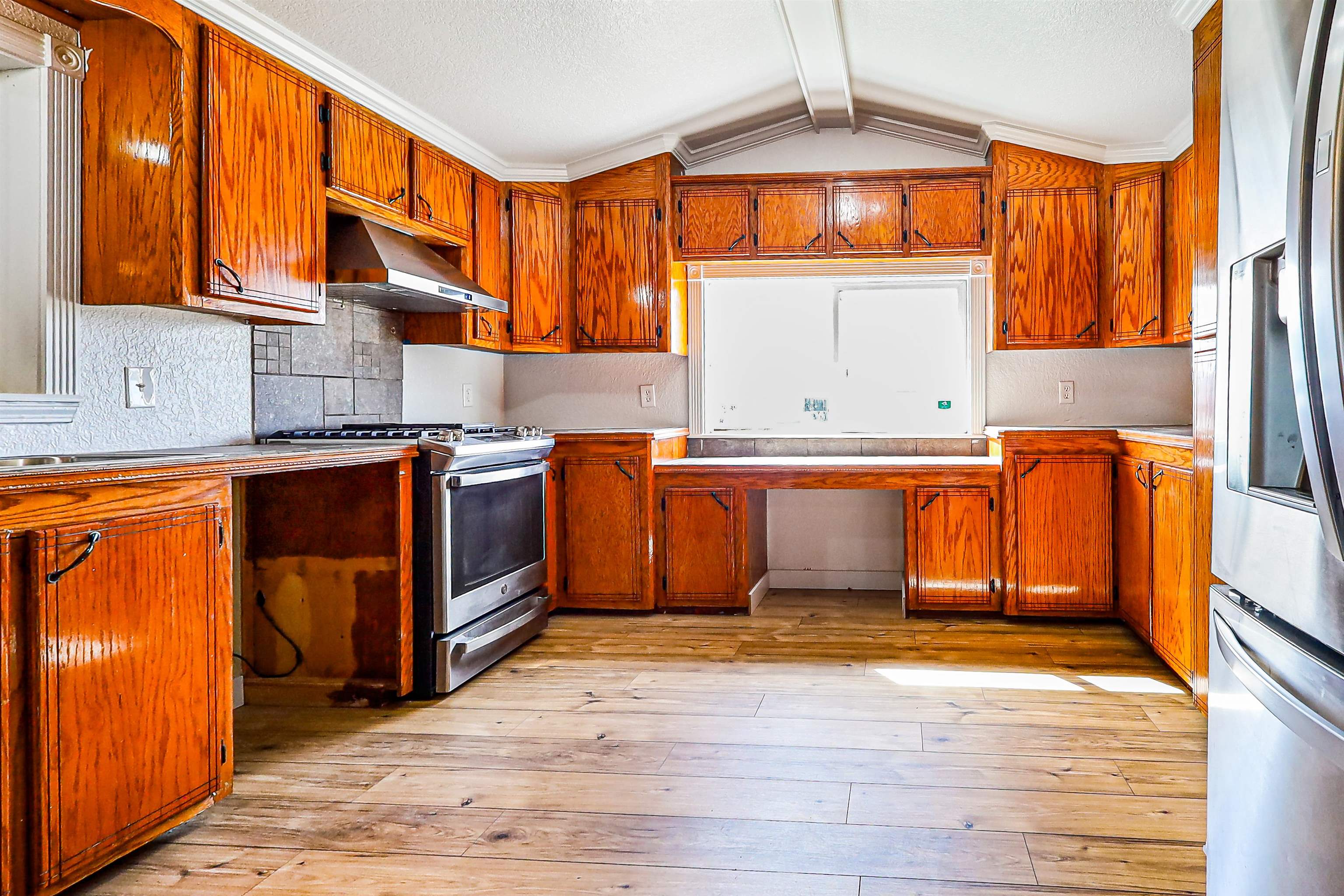 3079 Yellow Creek Road Evanston, WY 82930 - Photo 2 of 20