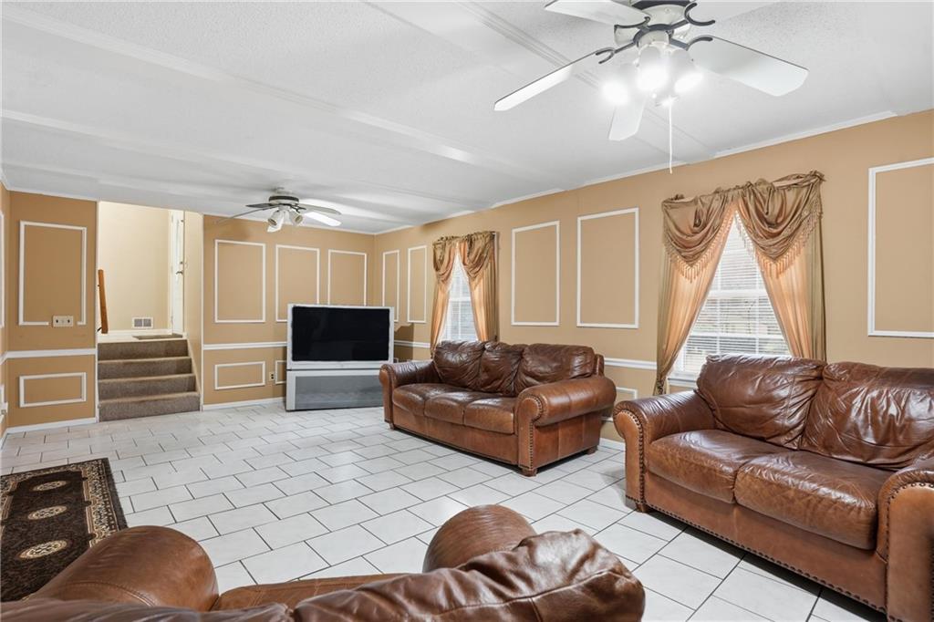 747 John Alden Road Stone Mountain, GA 30083 - Photo 11 of 26