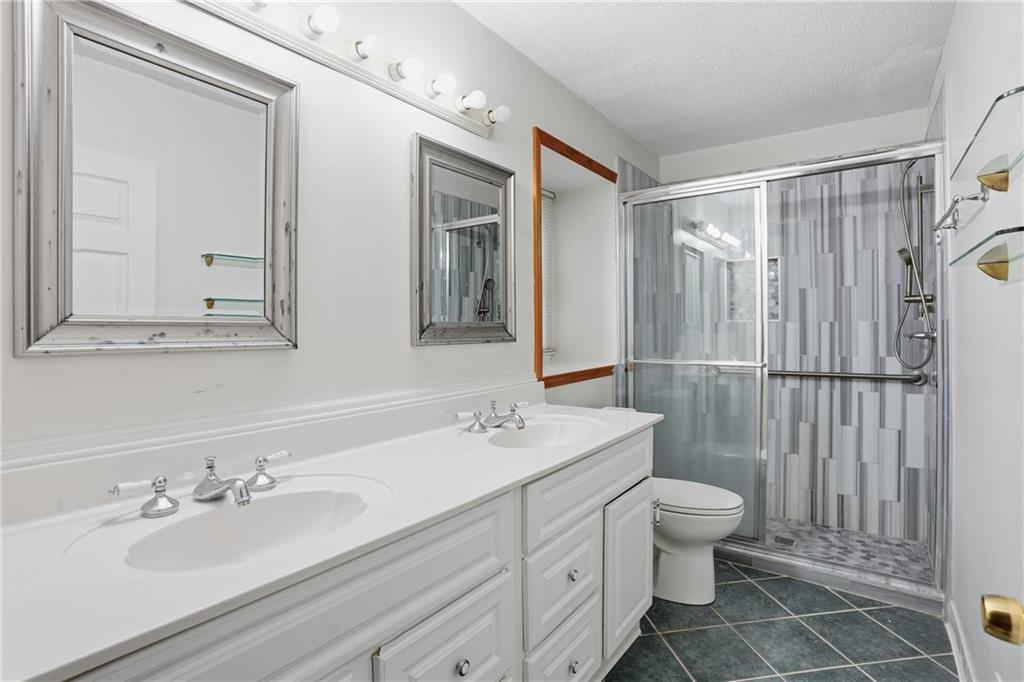 747 John Alden Road Stone Mountain, GA 30083 - Photo 14 of 26