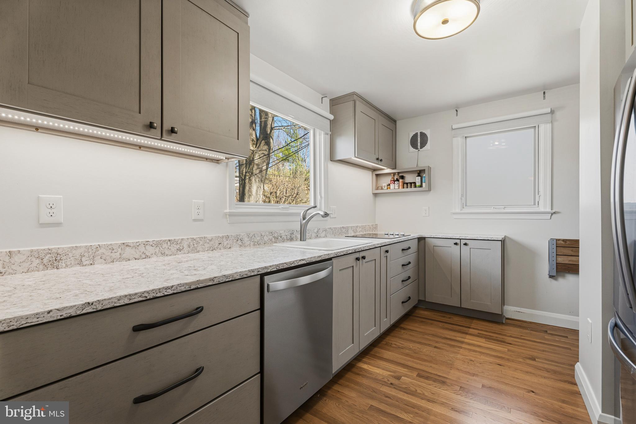 304 Brook Road Baltimore, MD 21286 - Photo 11 of 34 Kitchen