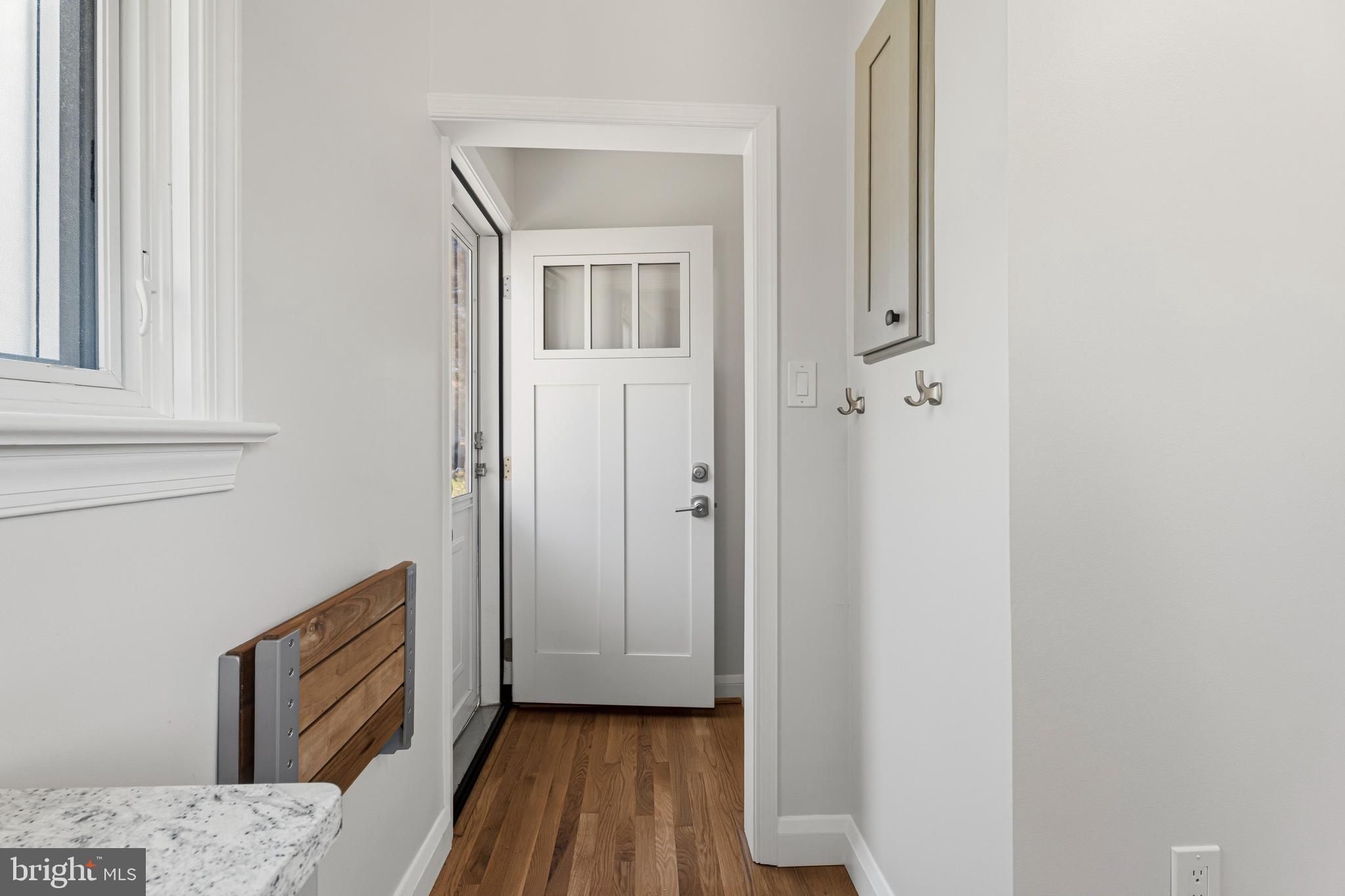 304 Brook Road Baltimore, MD 21286 - Photo 15 of 34 Side entrance to the kitchen