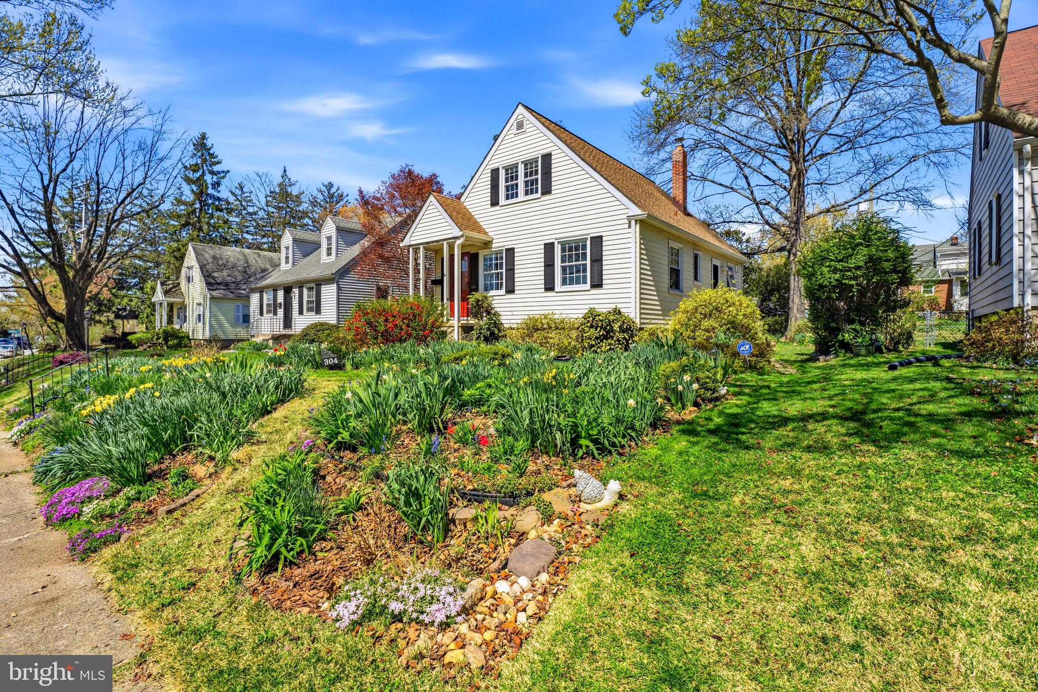 304 Brook Road Baltimore, MD 21286 - Photo 2 of 34 Exterior Front