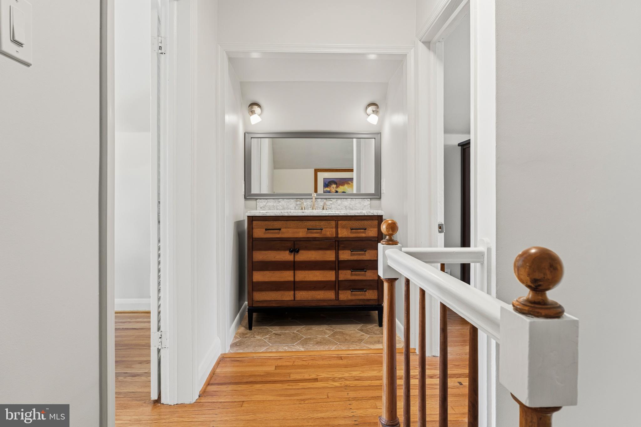 304 Brook Road Baltimore, MD 21286 - Photo 21 of 34 Upper level