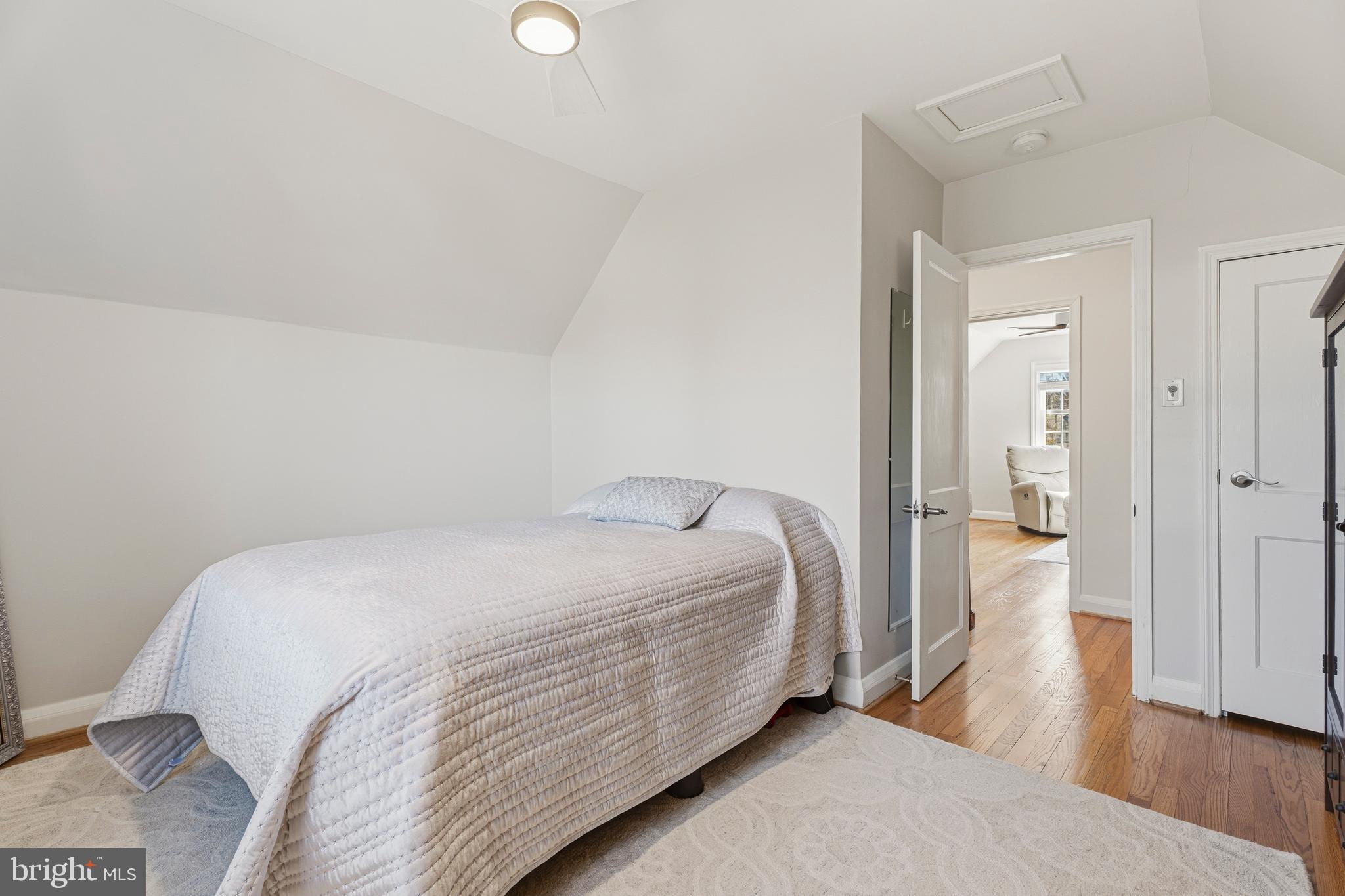 304 Brook Road Baltimore, MD 21286 - Photo 24 of 34 Bedroom 2