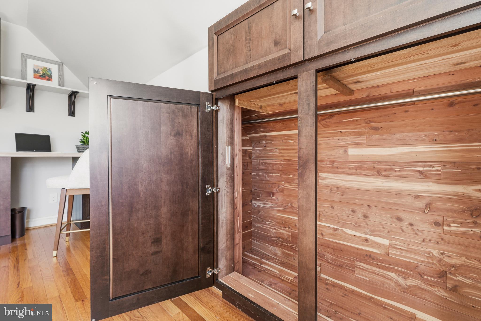 304 Brook Road Baltimore, MD 21286 - Photo 28 of 34 Closet space in Bedroom 3