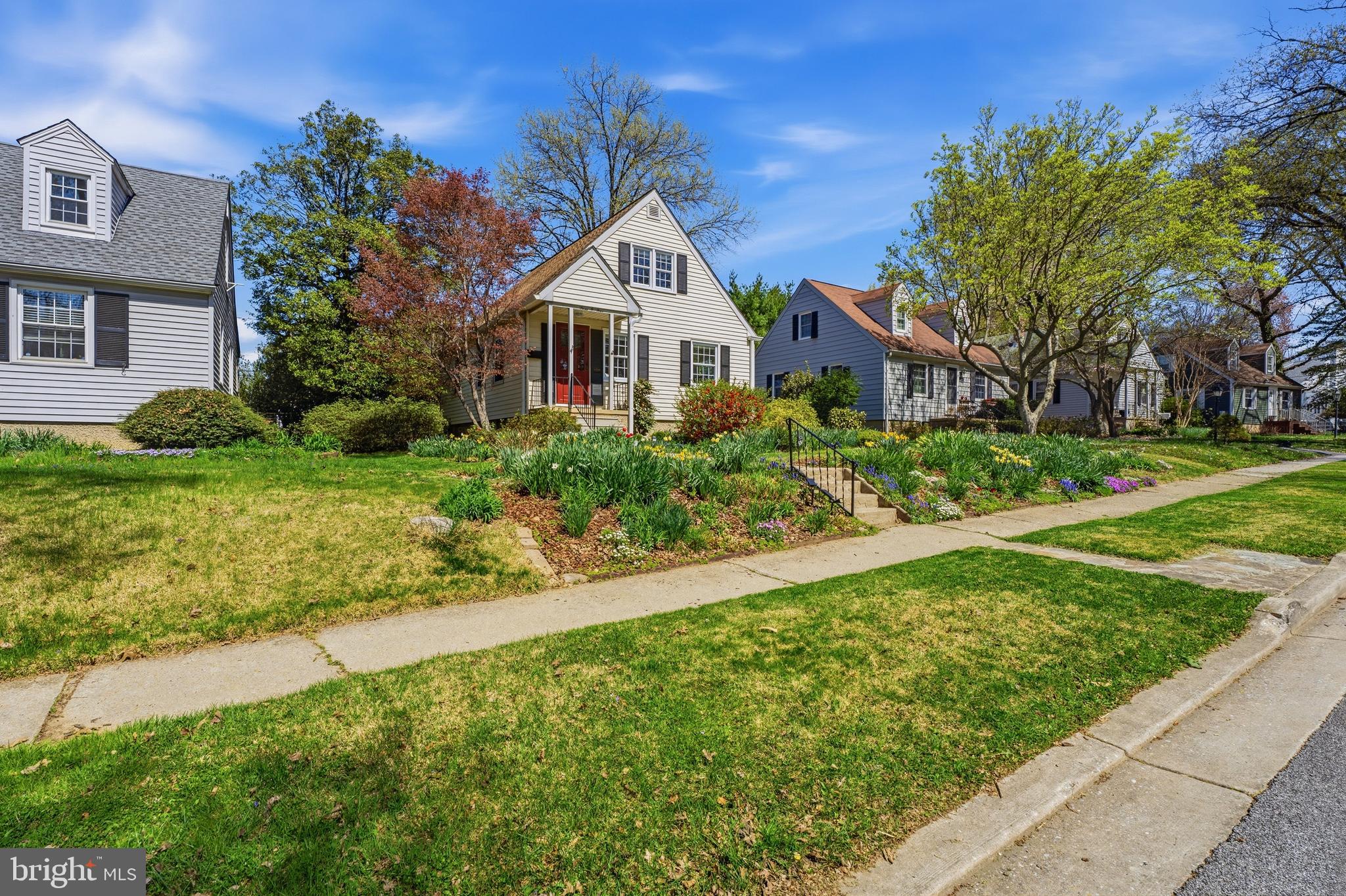 304 Brook Road Baltimore, MD 21286 - Photo 4 of 34 Exterior Front