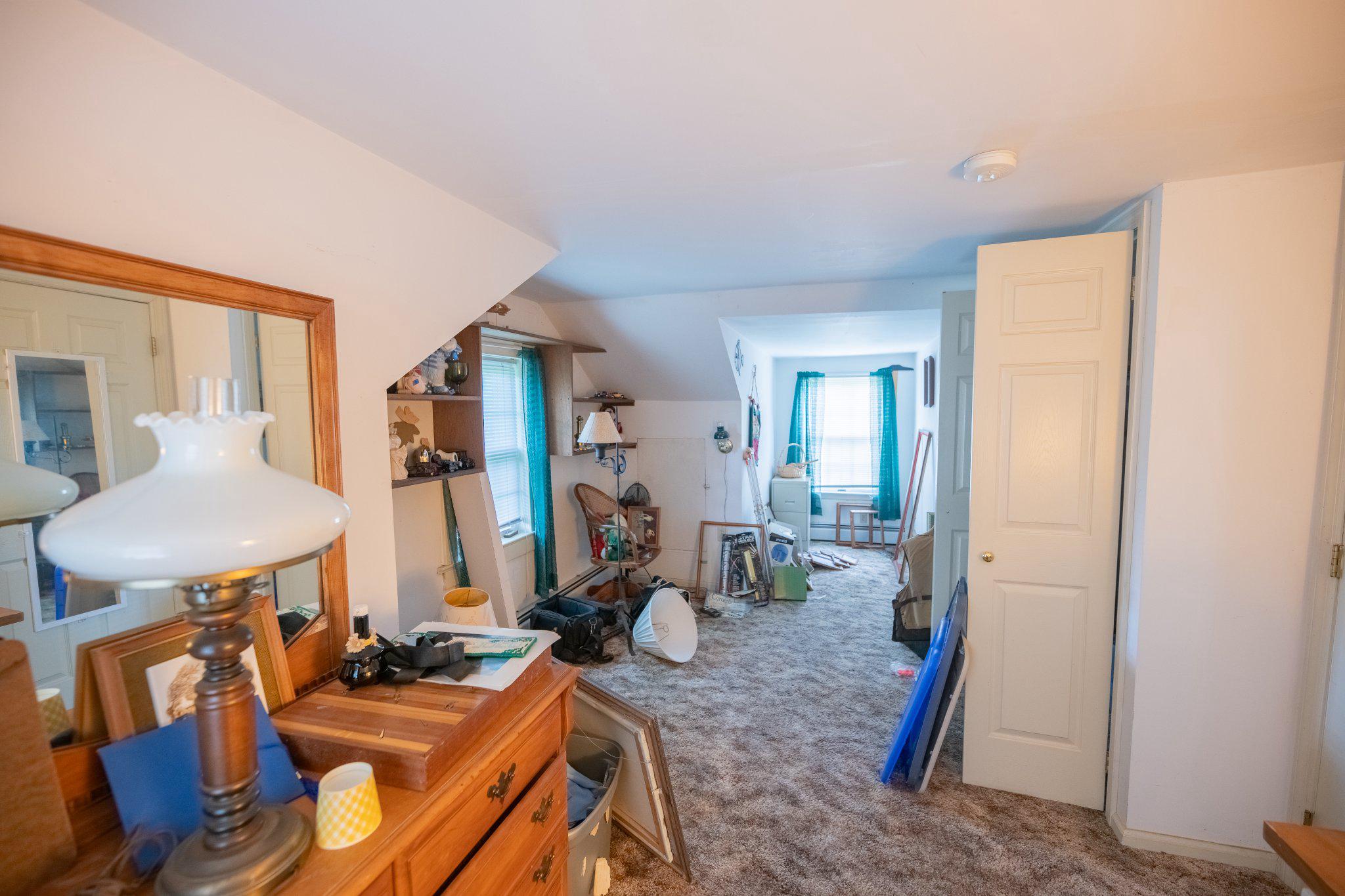 57 Diverty Road Pennington, NJ 08534 - Photo 43 of 86 Bright, airy space with potential charm.