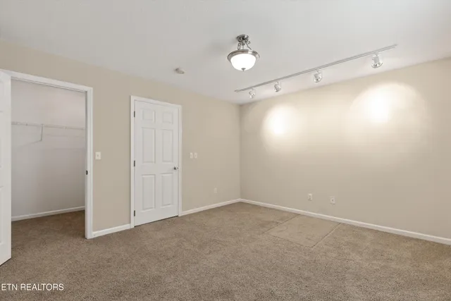 $2,300 | Undisclosed Address, Knoxville, TN 37923